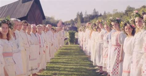 Midsommar! Een griezelige cult-ervaring vol zonneschijn en bizarre rituelen?